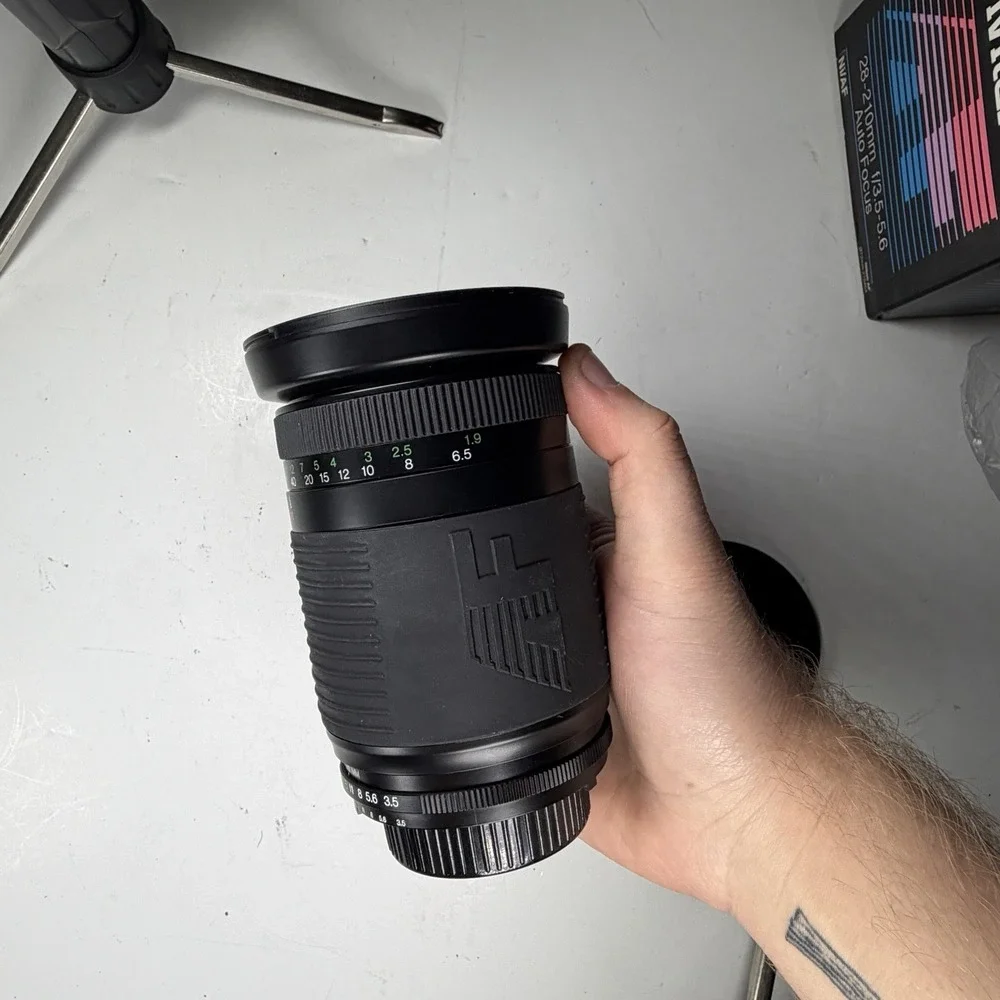 Vivitar 28-210mm f/3.5-5.6 Auto Focus Telephoto Zoom Lens for Nikon Boxed